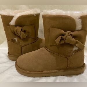UGG Daelynn Sheepskin Boots New without tags or Box